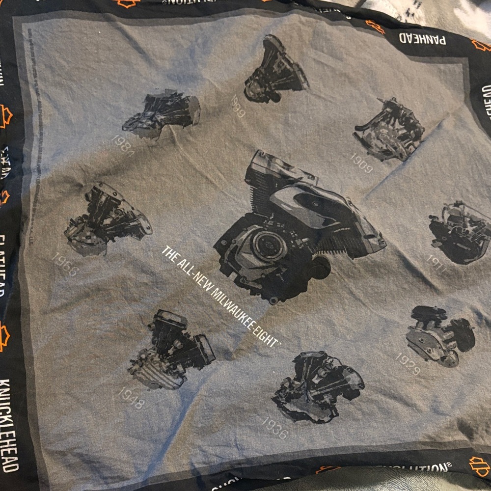 Harley-Davidson Gray and Black Milwaukee-Eight Engine Bandana